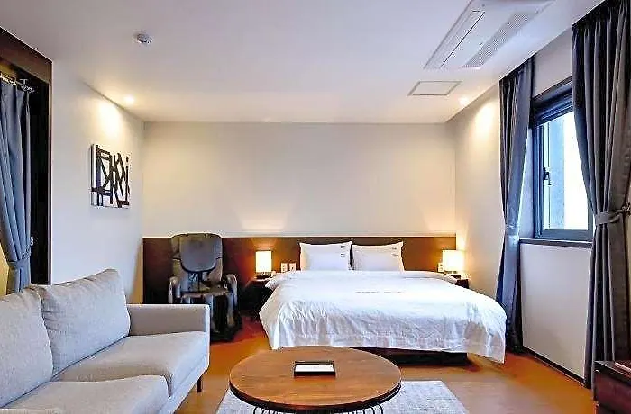 Hotel Blanc Business 2*