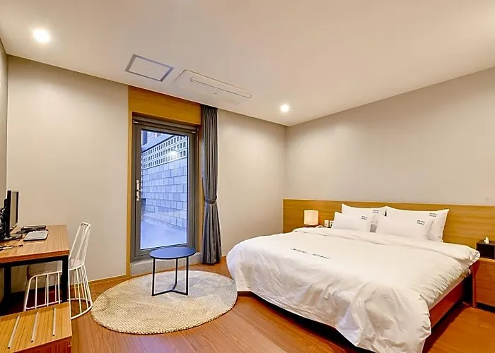 Blanc Business Hotel 2*